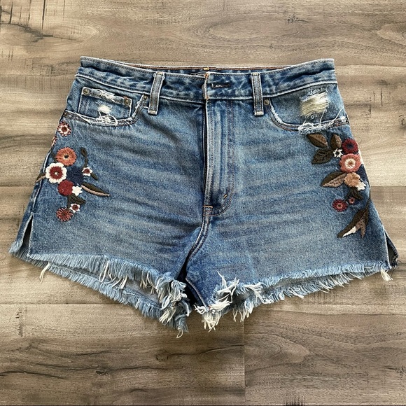 Abercrombie High Rise Embroidered Denim Shorts - Picture 1 of 6